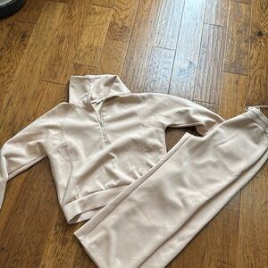 Anazabees 2 pc set . Khaki color.